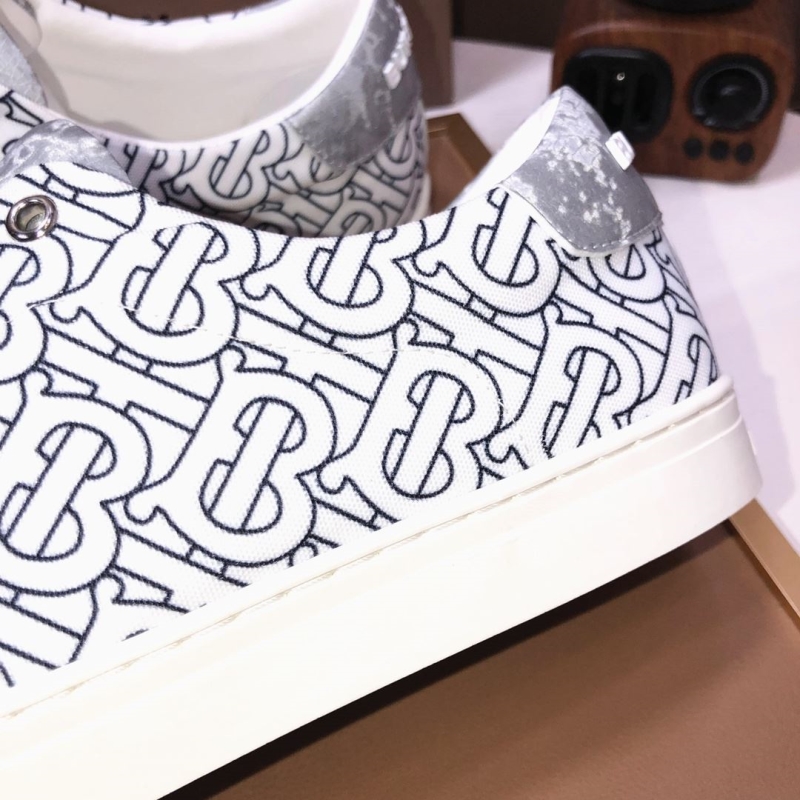 Burberry Sneakers